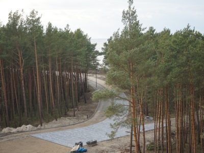 Hotel przy promenadzie spacerowej w Krynicy Morskiej