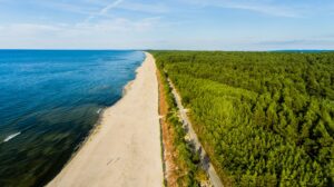 krynica morska plaża i ścieżka rowerowa